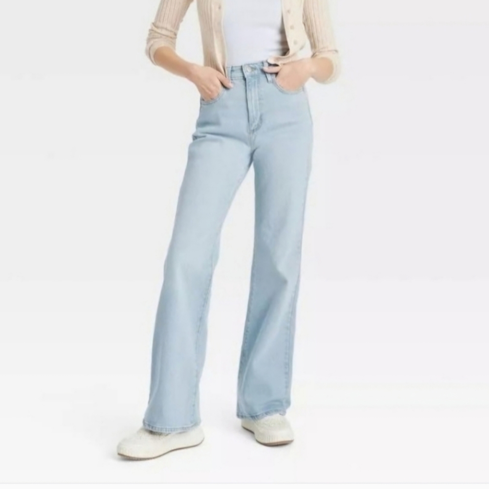 Universal Thread High Rise Flare Light Blue Women's Jeans 4S